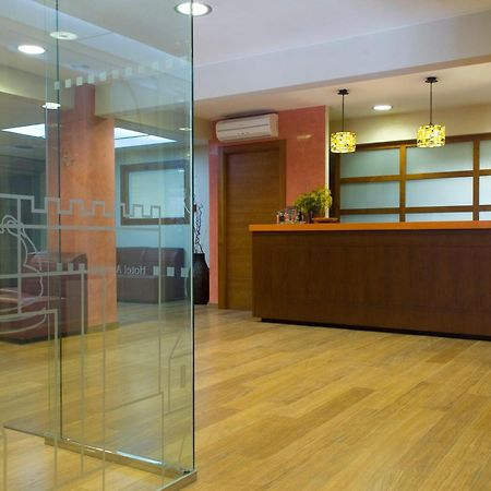 Hotel Avenida Рекена Екстериор снимка